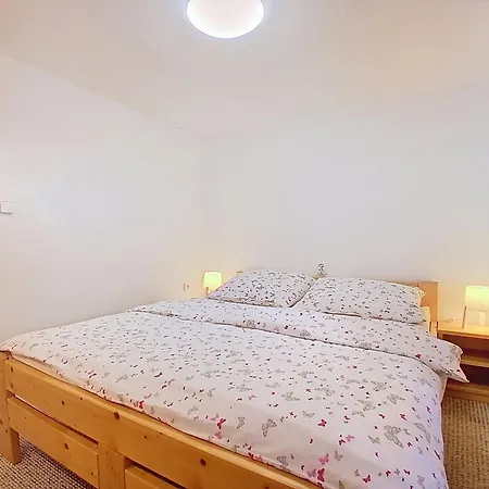 Cerny Dul-2 By Interhome Apartman Černý Dŭl